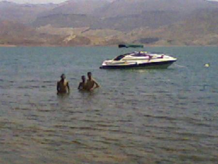 moi   et  omar   mon  ami  et  ??